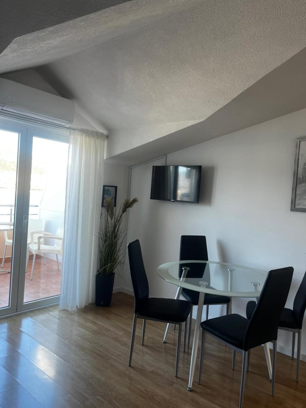 Apartments Kapetanovi Dvori Trogir Exterior foto